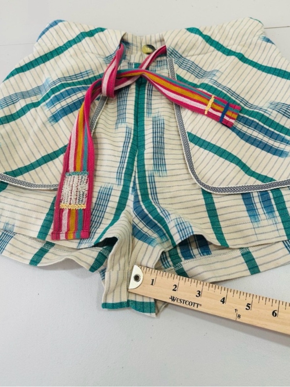 Urban outfitters size 6 cotton pattern belted shorts - Picture 4 of 6